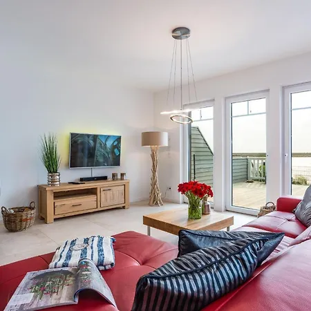 Steuerbord Feriehus Olpenæs